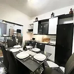 Elite Flos אורביץ
