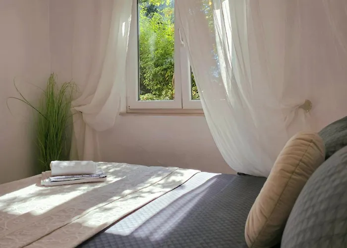 Elite Flos Apartment Orebic