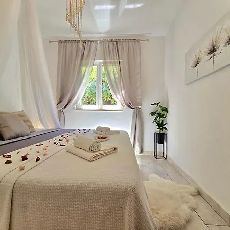 Apartment Elite Flos Orebic